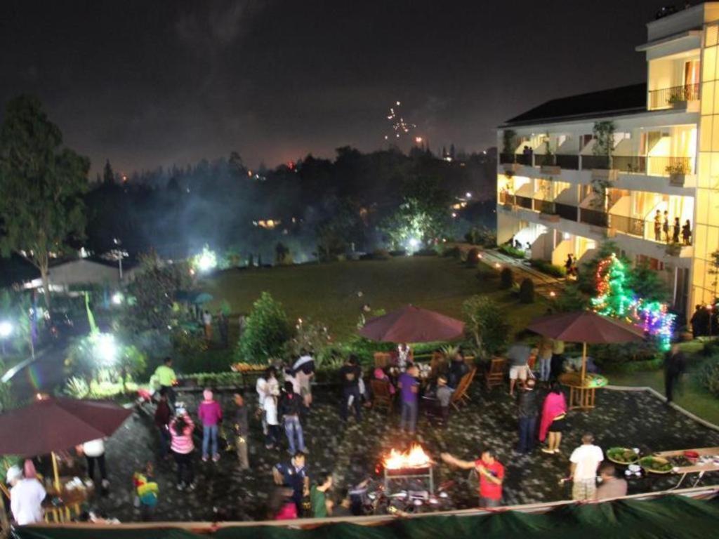 Casa Monte Rosa Puncak Exterior foto