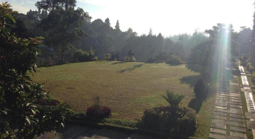 Casa Monte Rosa Puncak Exterior foto